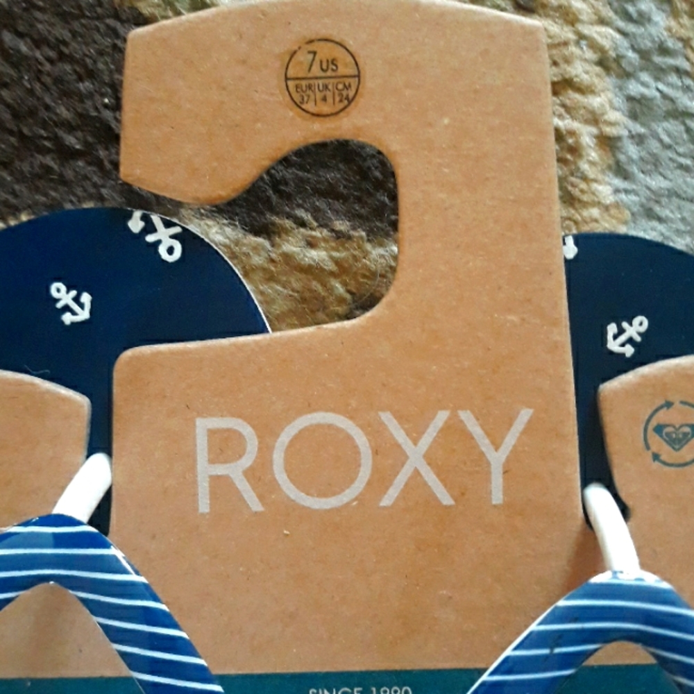 6x*Host Pick*Roxy adorable flip flop sandals - Picture 4 of 16